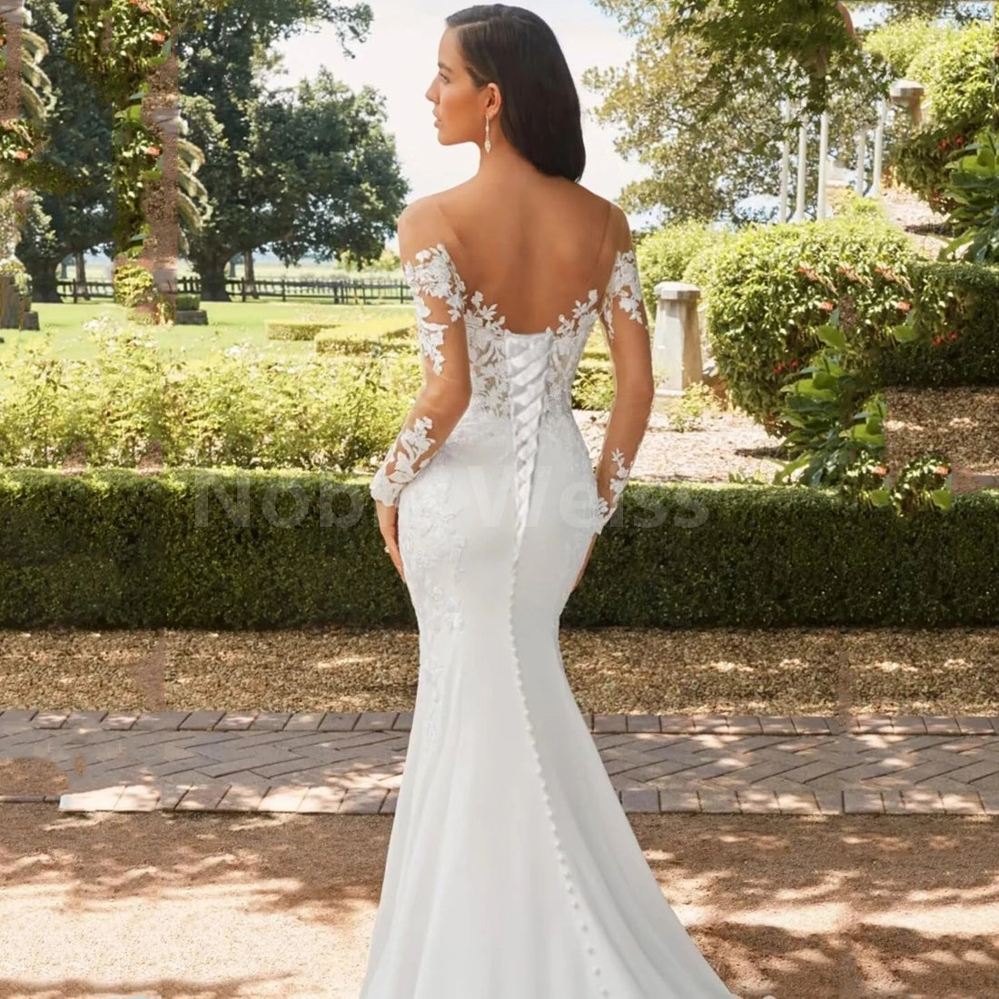 Elegant Mermaid Satin Bridal Gown with Applique Details