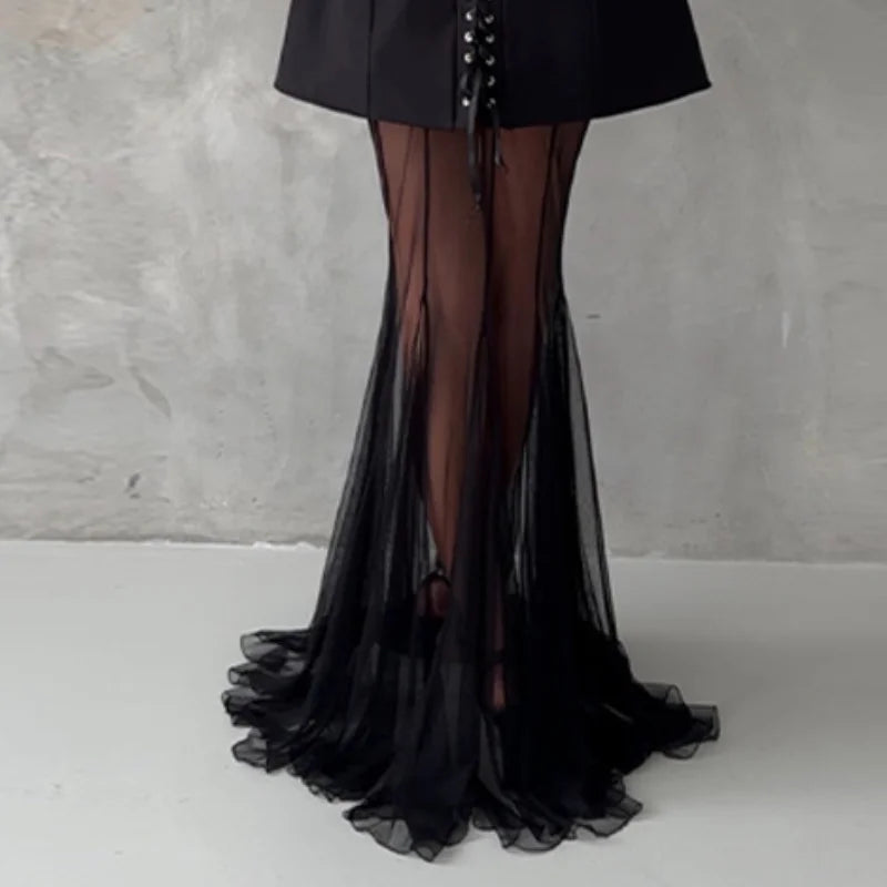 Elegant Sweetheart Sheer Ruffle Maxi Dress